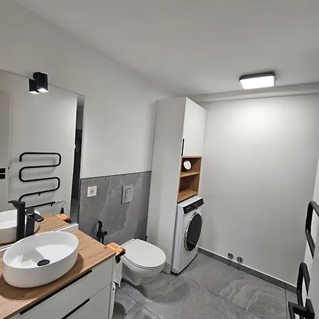 Fellas Abode 4 Buna-ziua Appartamento *