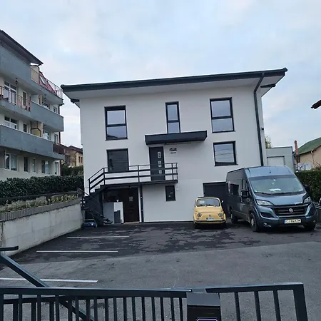 Fellas Abode 4 Buna-ziua 公寓